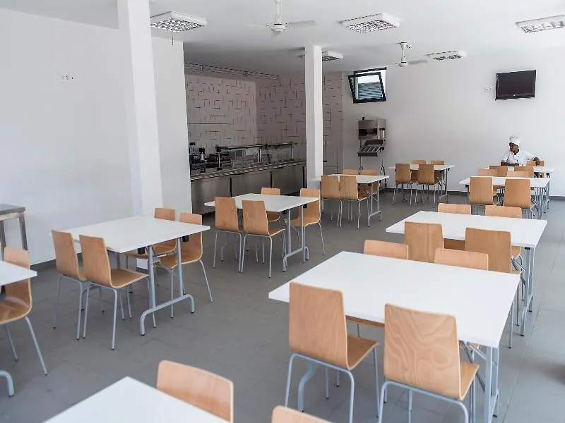 Hotel Escola Da Ehtcv Πράγια