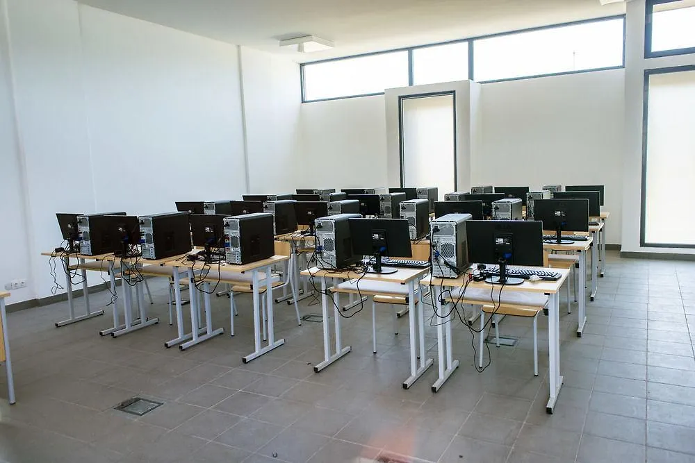 Hotel Escola Da Ehtcv Πράγια